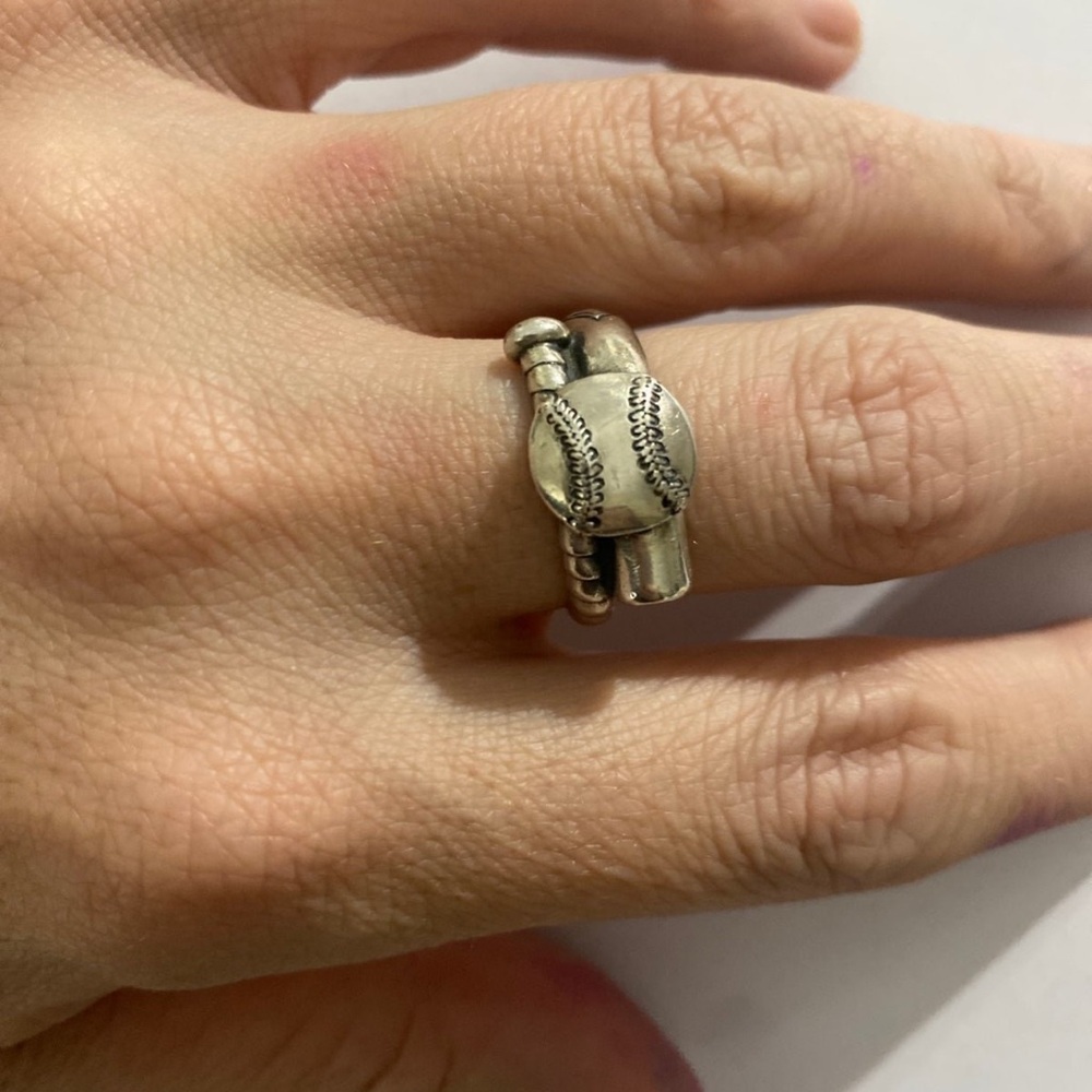 James Avery Retired Baseball and Bat ring
